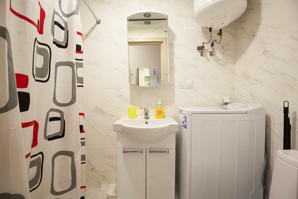 New Quiet Place In Kiev エクステリア 写真