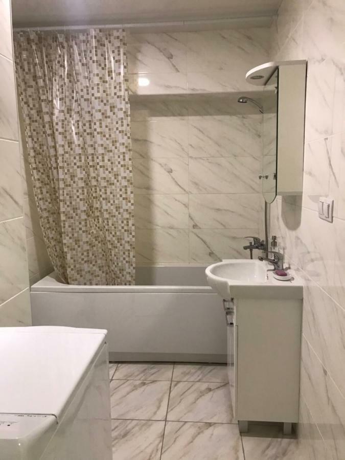 New Quiet Place In Kiev エクステリア 写真